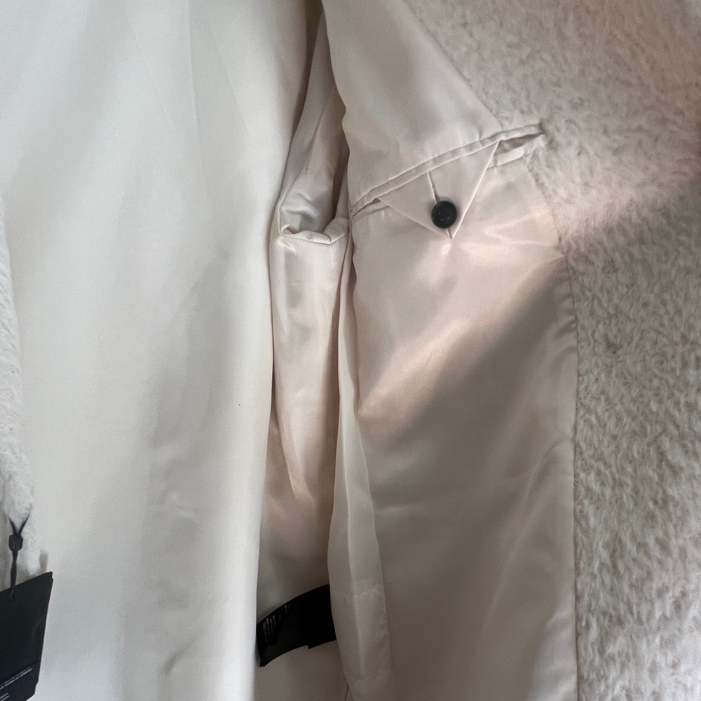 Mackage Coat (no longer sold in stores) - Picture 4 of 6